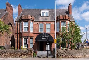 The Linden Leaf Rooms - Classy Studios