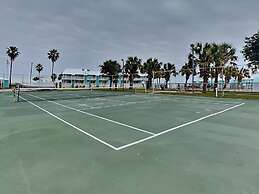 Kontiki Bayfront Condos