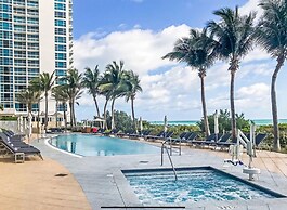 Luxury Condo Wellness Spa Resort By LMC