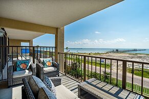 Laguna Reef Condos by VTrips