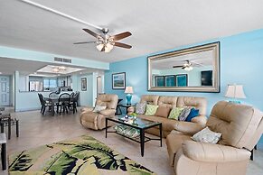 Laguna Reef Condos by VTrips