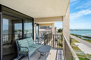 Laguna Reef Condos by VTrips