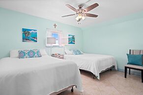 Laguna Reef Condos by VTrips