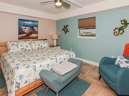 Laguna Reef Condos by VTrips