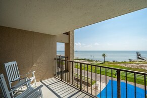 Laguna Reef Condos by VTrips