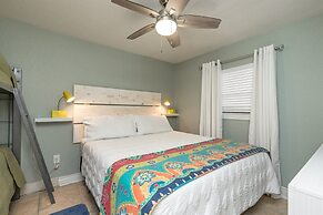 Laguna Reef Condos by VTrips