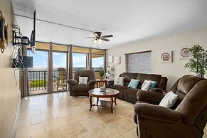 Laguna Reef Condos by VTrips