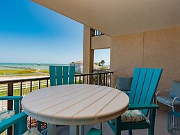 Laguna Reef Condos by VTrips