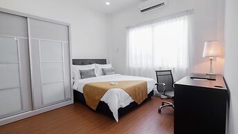 Garden Sentral Hotel