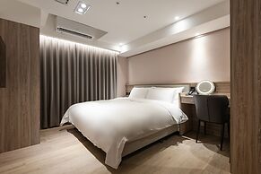 Spring's Rhapsody Hotel