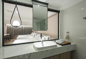 Spring's Rhapsody Hotel