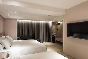 Spring's Rhapsody Hotel