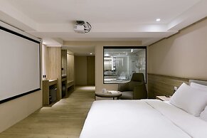 Spring's Rhapsody Hotel