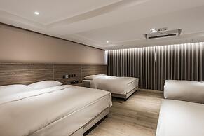 Spring's Rhapsody Hotel