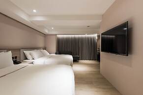 Spring's Rhapsody Hotel