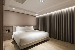 Spring's Rhapsody Hotel