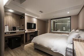 Spring's Rhapsody Hotel