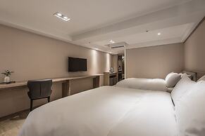 Spring's Rhapsody Hotel