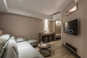 Spring's Rhapsody Hotel