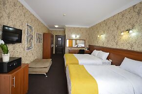 Aura Boutique Hotel