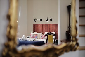 Giselle Vintage Doubles - Adults Only