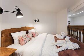 Giselle Vintage Doubles - Adults Only