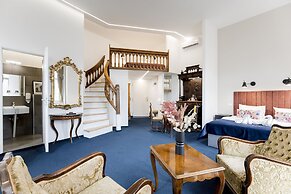 Giselle Vintage Doubles - Adults Only