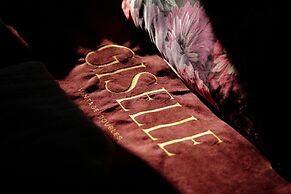 Giselle Vintage Doubles - Adults Only