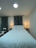 Impeccable Studio Apartment in West London