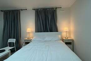 Impeccable Studio Apartment in West London