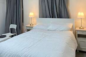 Impeccable Studio Apartment in West London