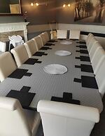 Stunning Residence set on Cliffside in Scarborough