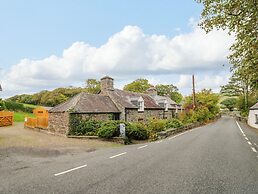 Penybont Apartment