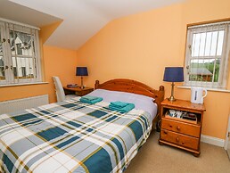 Penybont Apartment