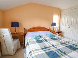 Penybont Apartment