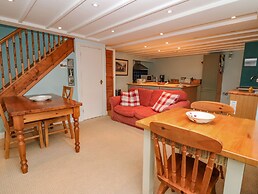 Penybont Apartment