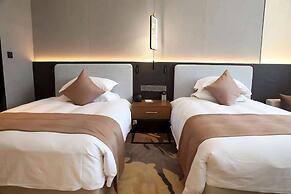 Howard Johnson by Wyndham Bole Plaza Chengwu