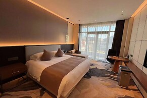 Howard Johnson by Wyndham Bole Plaza Chengwu