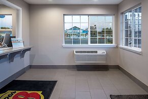 Super 8 by Wyndham Bakersfield Ca
