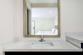 Super 8 by Wyndham Bakersfield Ca