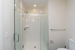 Uptown Charlotte 2br Furnished Apartments 2 Bedroom Apts by RedAwning