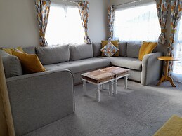 Immaculate 2-bed Static Caravan in Carlisle