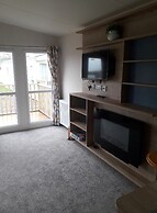 Immaculate 2-bed Static Caravan in Carlisle