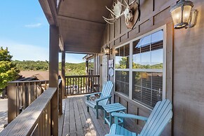 Grey Moose Lodge w/ Amenities Access!