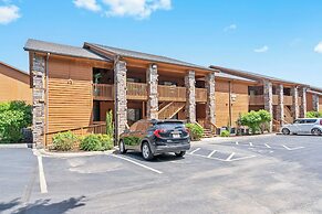 Avondale Darling - Branson Favorites Nearby!