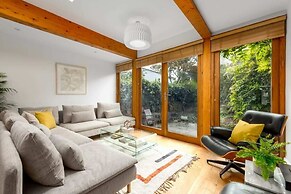 The Victorian House - Enticing 3bdr House With Garden