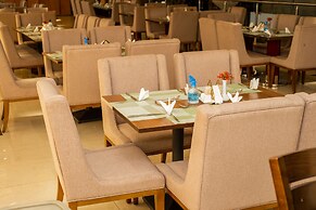 The Grand Palace Hotel