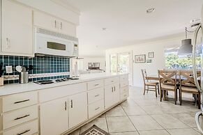 Island Paradise A Waterfront Oasis With Pool