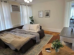 Historic Ludlow Apt B
