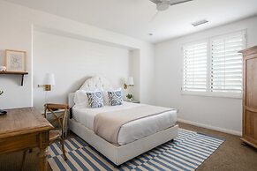 Villa Verbena by Avantstay Expansive Estate w/ B-ball Court, Pool/spa 